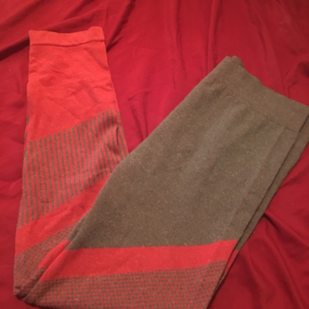 Red & grey leggings